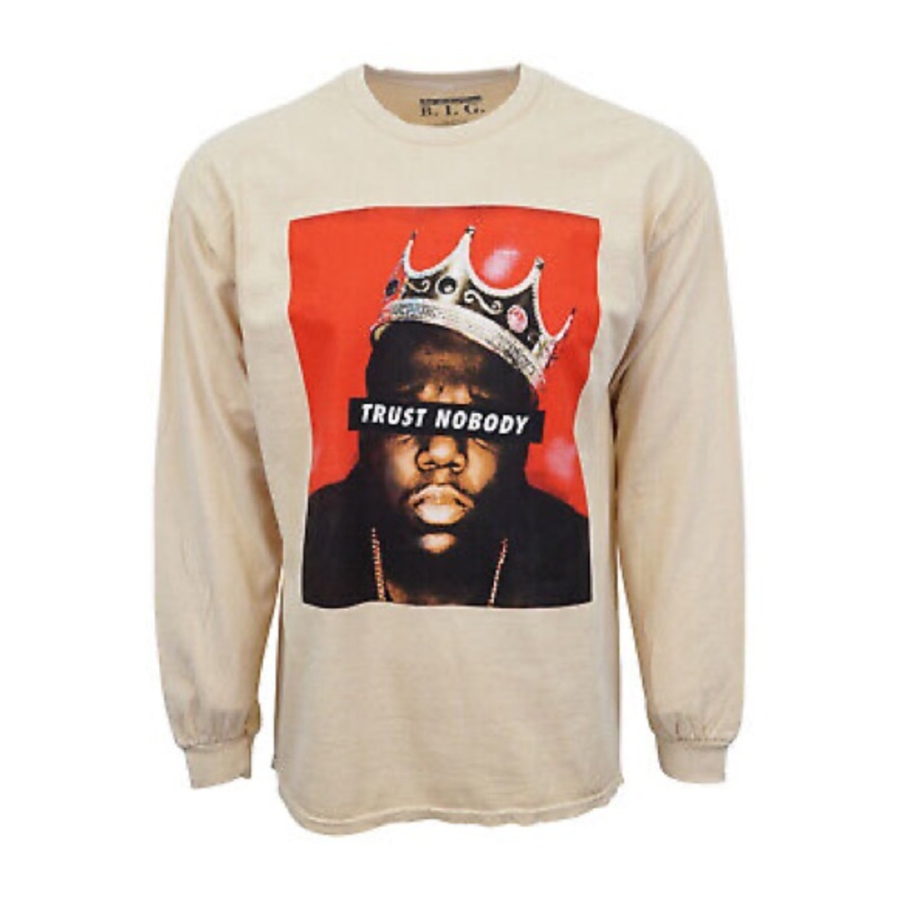 FASHION NOVA TRUST NO NOBODY
BIGGIE LONG SLEEVES T SHIRT